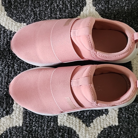 Puma Soft Ride Shoes - Picture 2 of 6